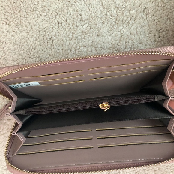 Wallet - Picture 7 of 7